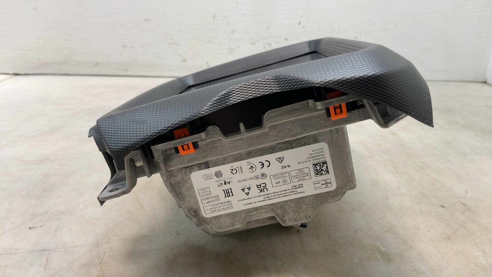 Jeep Gladiator JT OEM 8.4 Touchscreen Radio without U Connect 2021-2023 153717