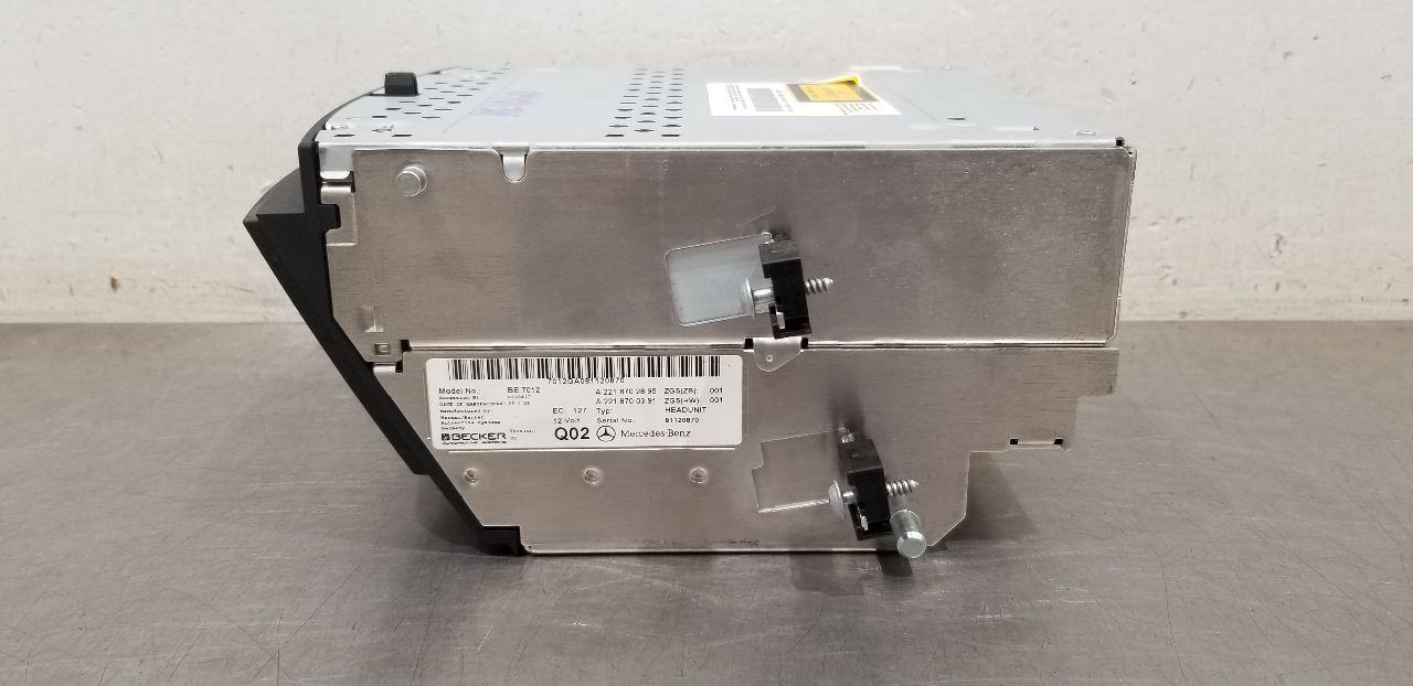 09 MERCEDES BENZ S63 AMG W221 RADIO AUDIO CD-DVD HEAD UNIT 2218702895