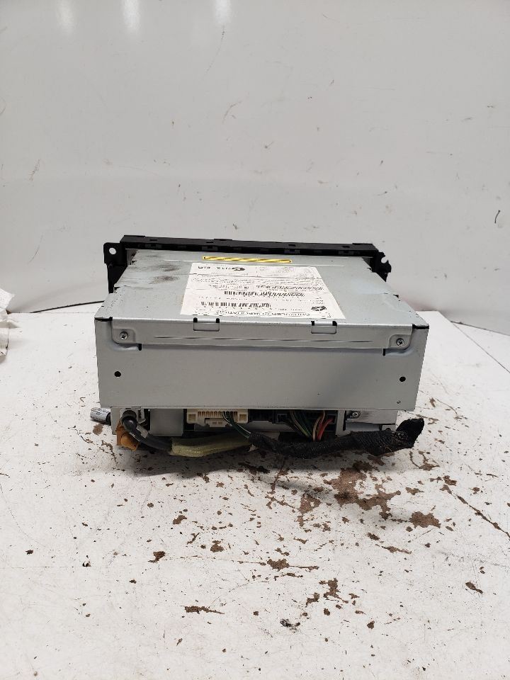 2008-2011 Dodge Dakota Radio AM FM6 Disc Cd-dvd Changer OEM 1383918
