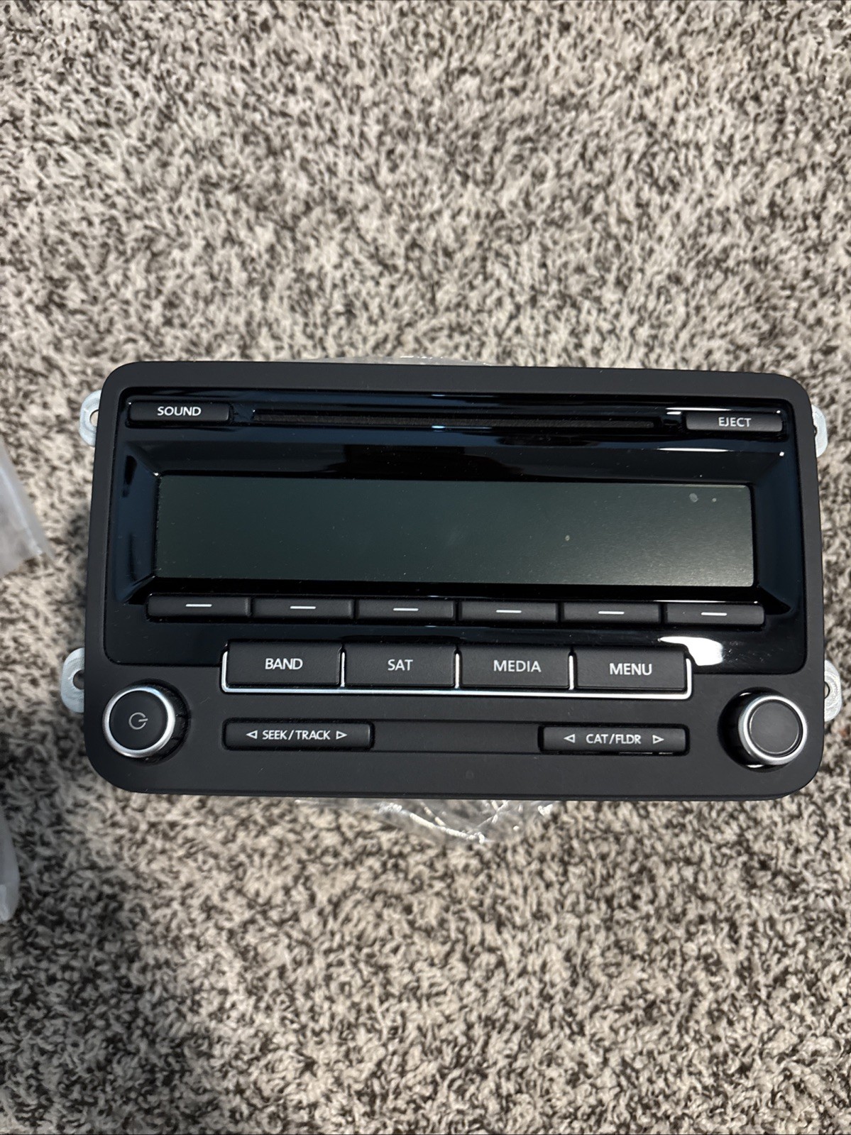 2012 Volkswagen (VW) JETTA OEM Radio CD Player P/N 28305128
