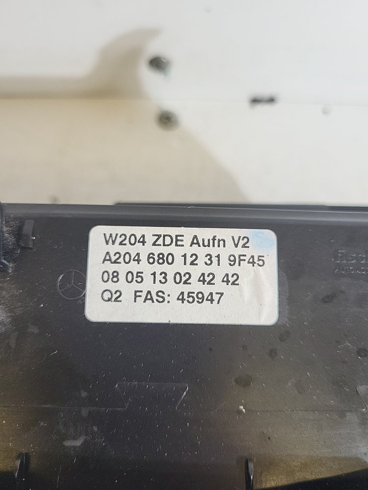 Mercedes C220 C-class Cdi Saloon 4 Dr 2008 DIGITAL DISPLAY UNIT a2046801231 K55