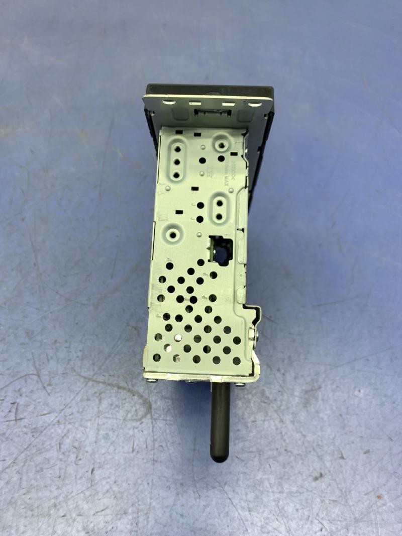 2023-2024 KIA CARNIVAL OEM RADIO AUDIO RECIEVER ASSEMBLY 96160R0720