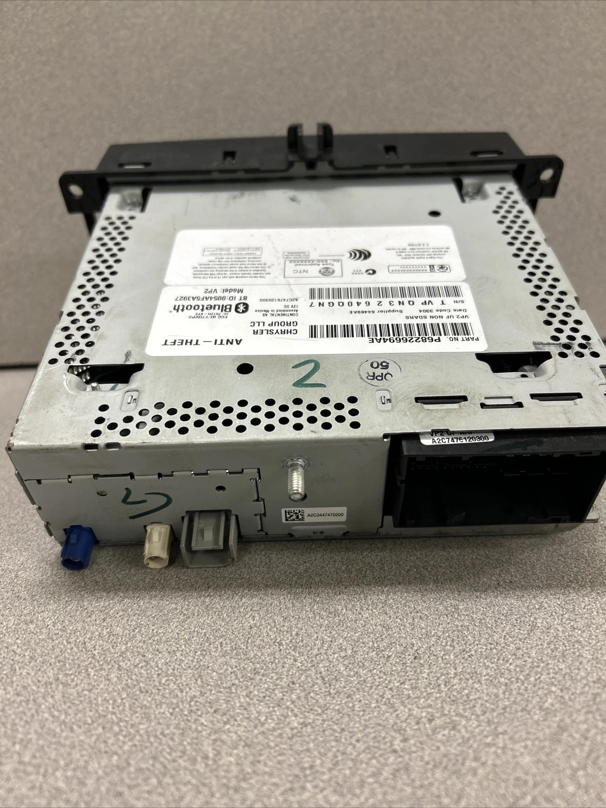 2015 Chrysler 200 Radio Audio AM FM 5″ Display Screen Receiver w/Satellite OEM