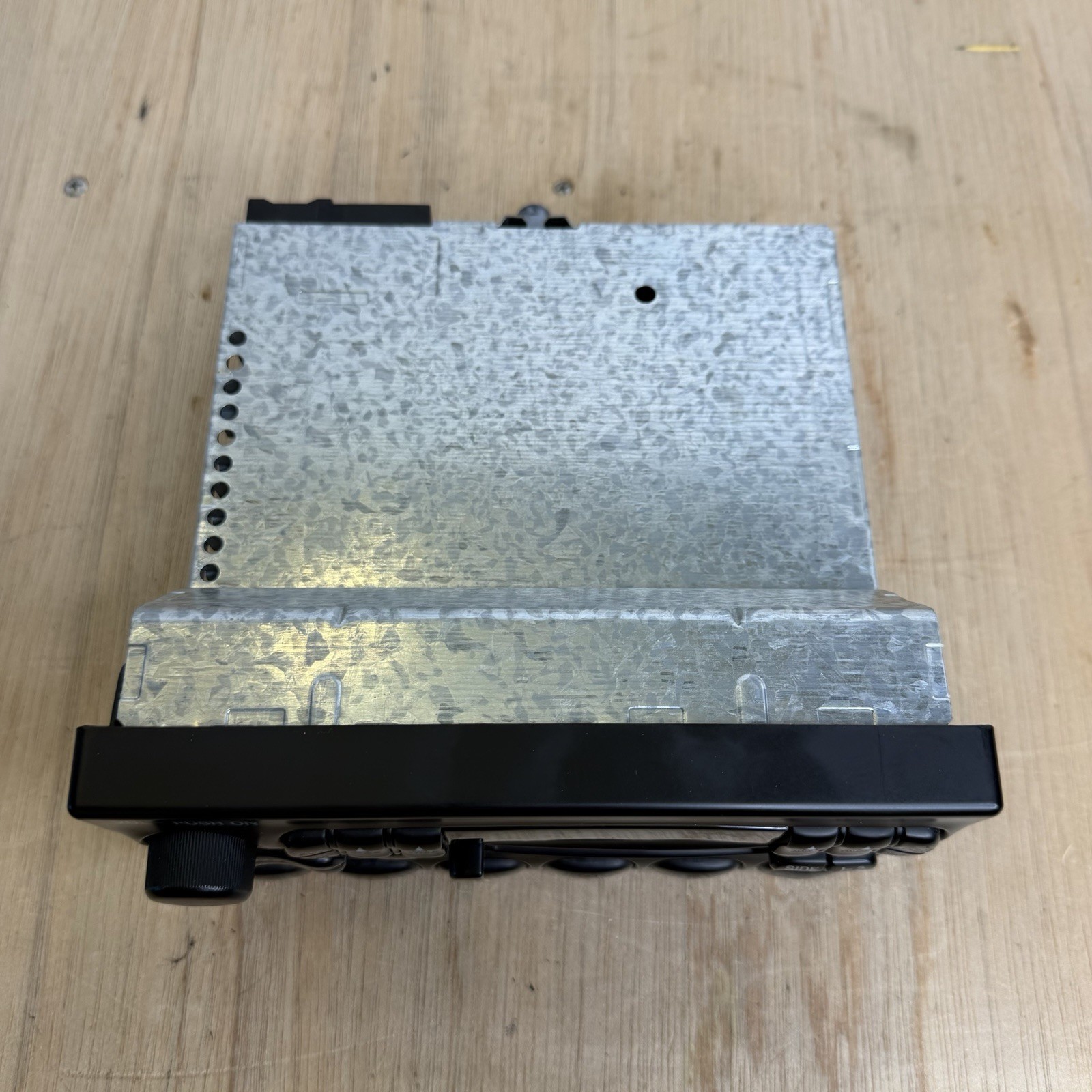 2003 2004 FORD F150 GEUNINE OEM AM/FM CASSETTE RADIO 3L3T-19B132-AA