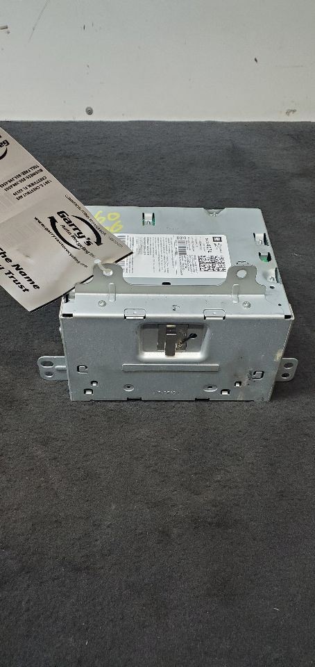 Audio Equipment Radio Receiver AM-FM-MP3-USB Opt Ufu Fits 16-17 EQUINOX 1181210