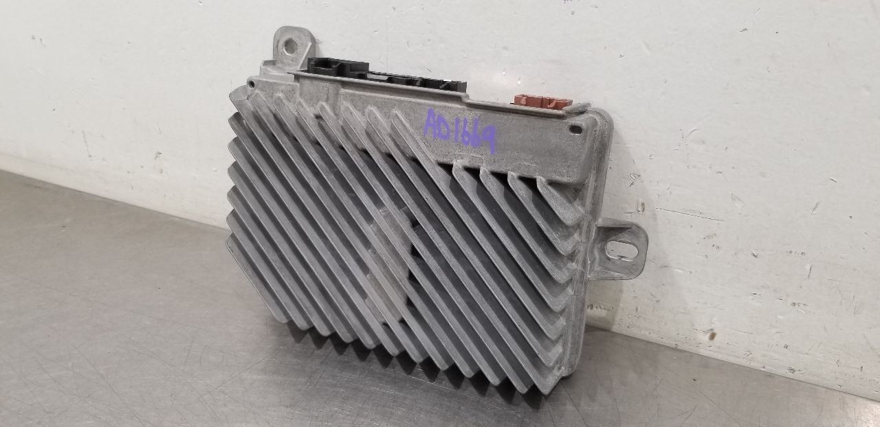 18 GMC YUKON RADIO AUDIO AMPLIFIER 84111298