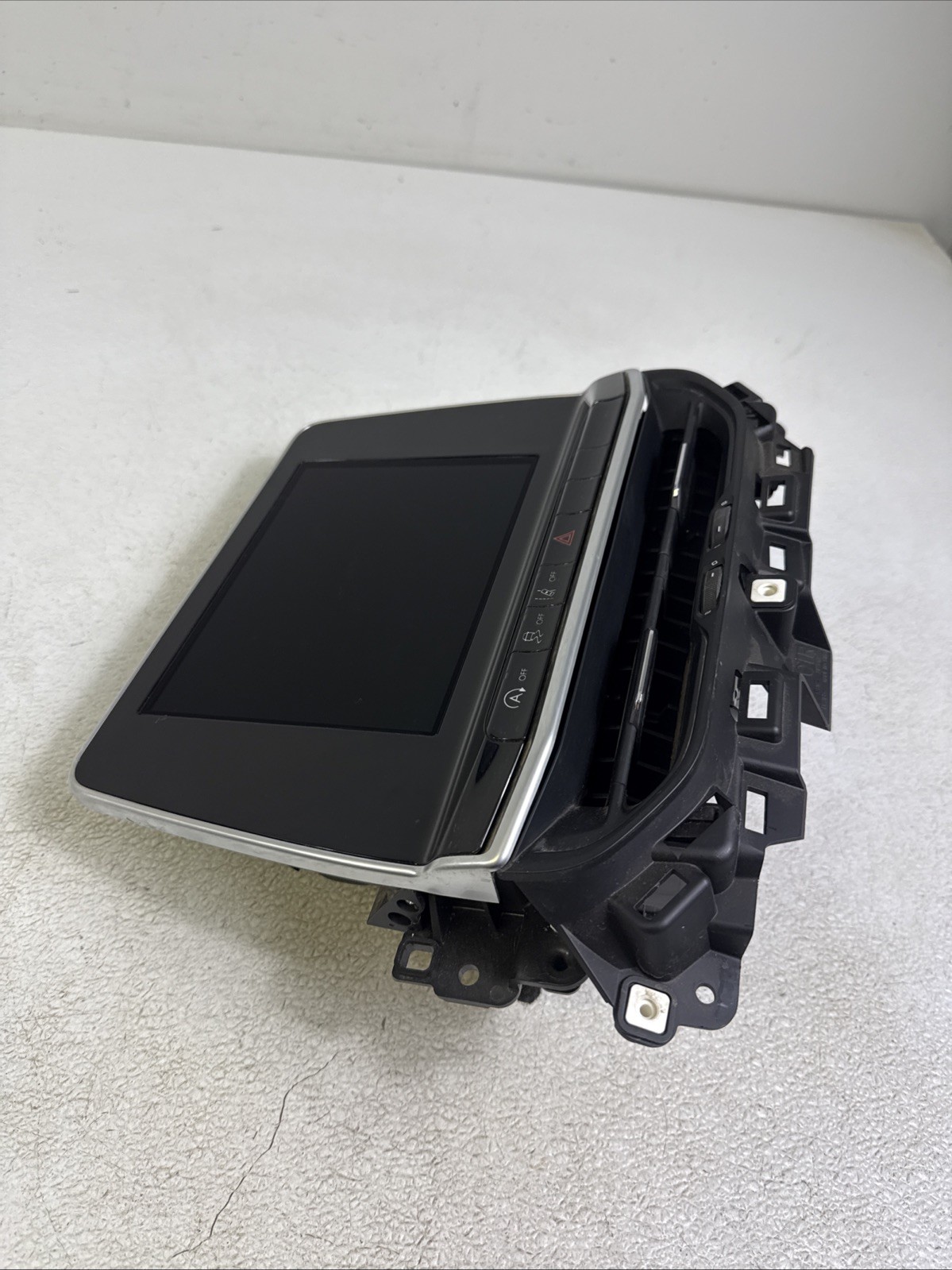 2022-2025 Jeep Compass 8.40 Touchscreen Display Receiver 68453429AI OEM