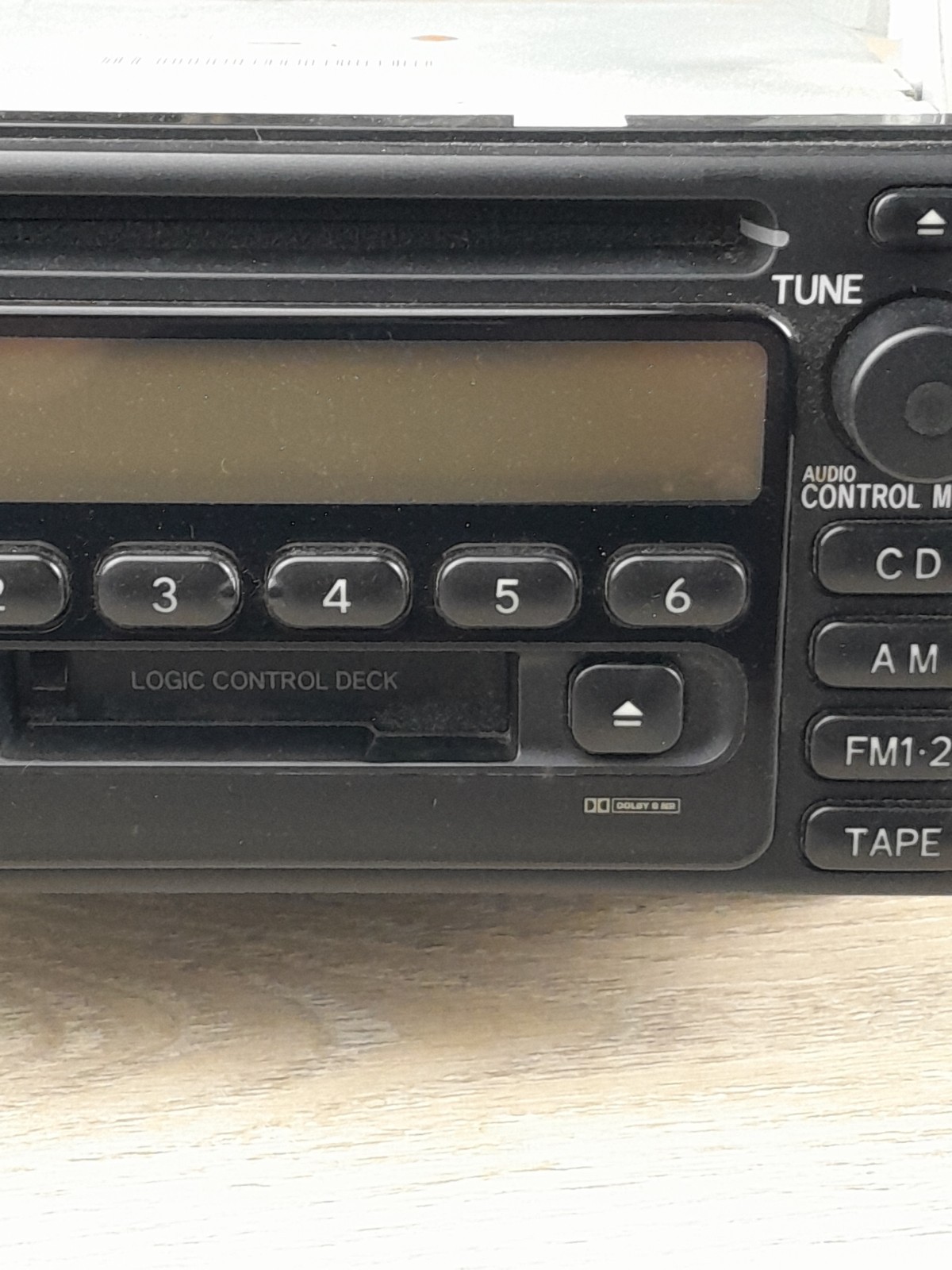 Toyota OEM AM FM CD Cassette Radio 86120-2B680 Face A56814 UNTESTED w/Brackets