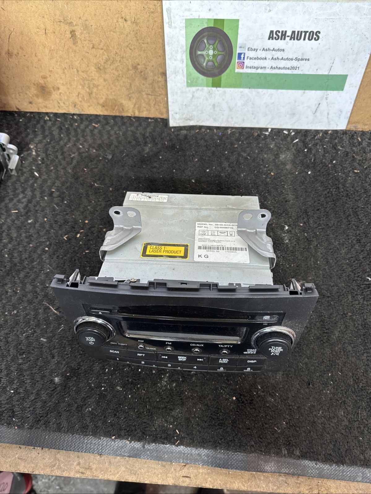 2007 HONDA CRV Mk3 OEM Radio/CD/Stereo Head Unit No Code Available