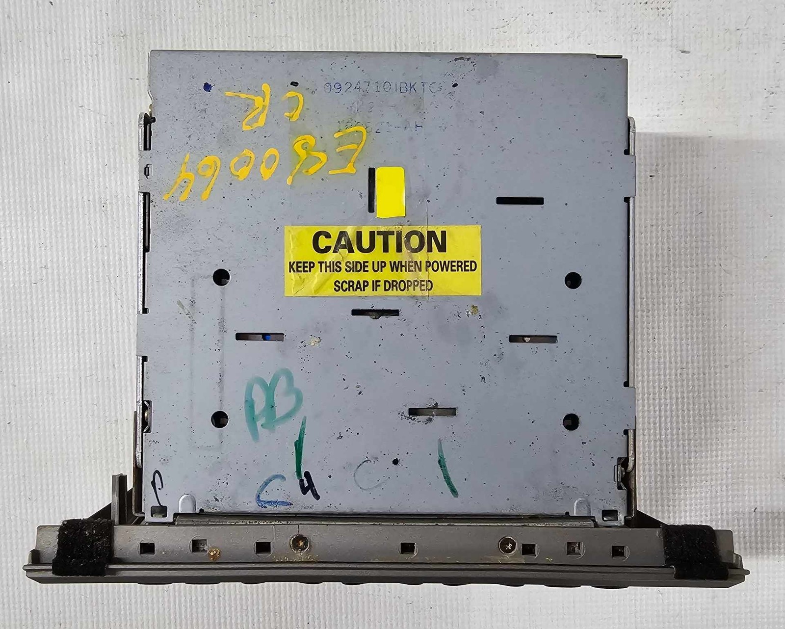 03 04 05 LINCOLN LS Radio CD Changer 3W4T-18C815-AD Silver/Black Untested
