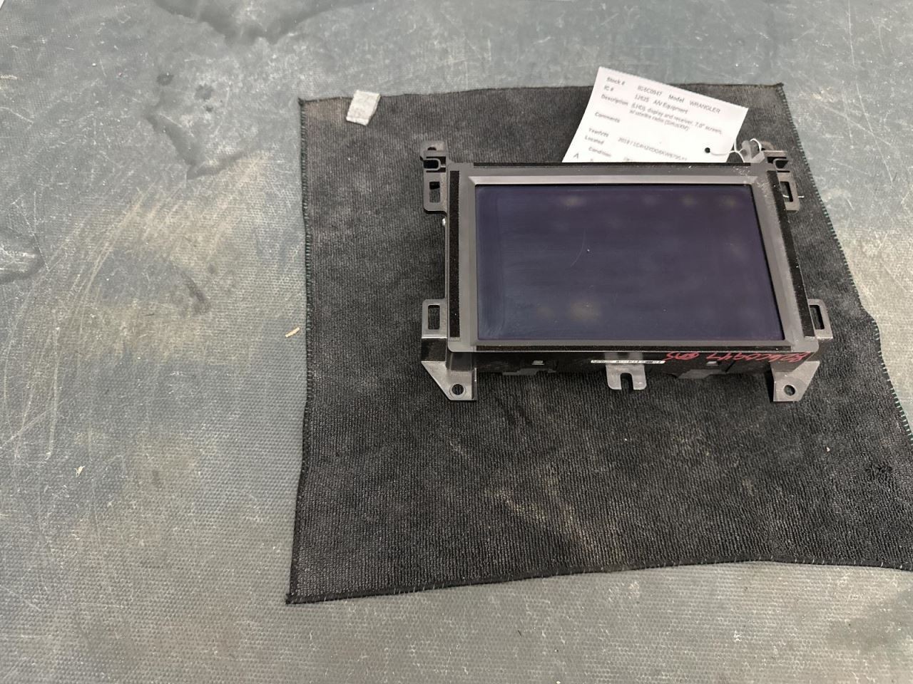 Audio Equipment Radio LHD Display And Receiver Fits 18-20 WRANGLER 1197375