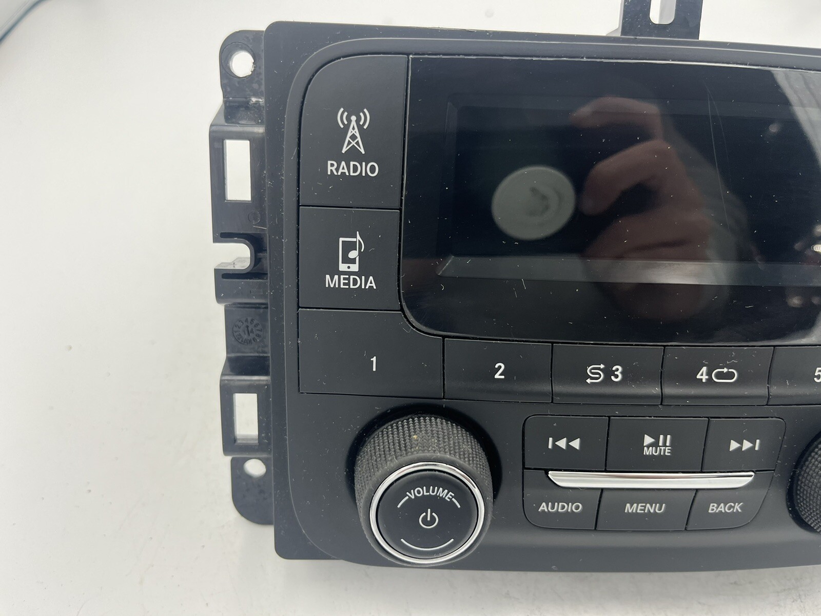 05091394 Chrysler 200 Radio Stereo Display Screen 2015 2016 2017 3008