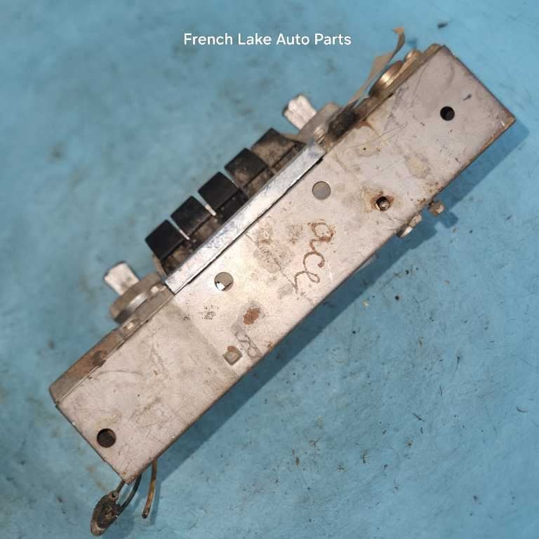 UNTESTED AM Radio “6SMR” Fits 1966 RAMBLER CLASSIC 1240163
