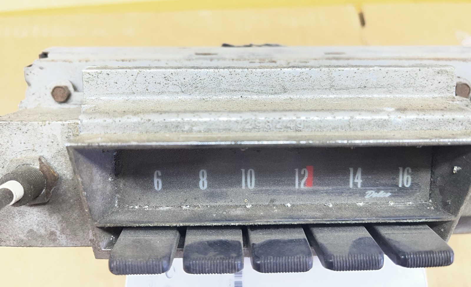 1967-68 Camaro / Firebird AM Push Button Radio Assembly, Factory OEM!