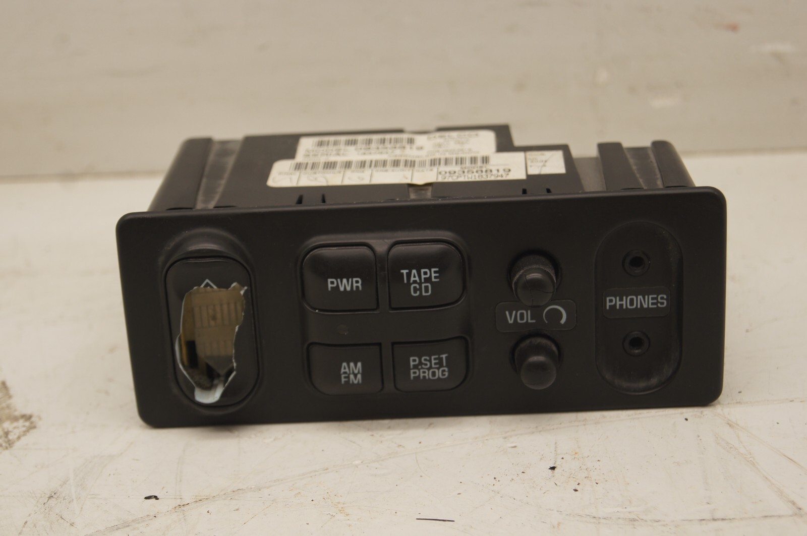 2000-2006 Chevrolet Tahoe GMC Yukon Rear Audio Radio Control GM 09356819 9356819