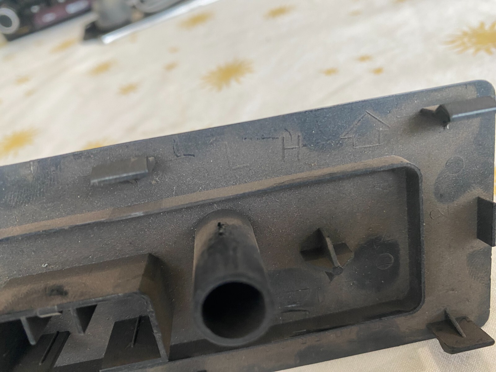 1970,s ? RADIO DELETE PLATE make unknown?