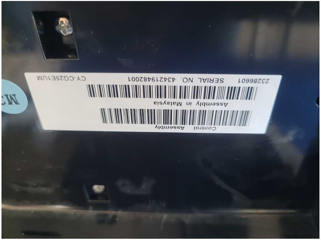 2015 Chevrolet Camaro SS Coupe Receiver Audio Info Screen Face Plate 2882