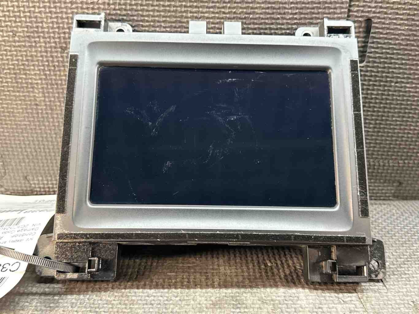 21 22 23 DODGE CHALLENGER Radio stereo display & receiver 7′ 68575670AA