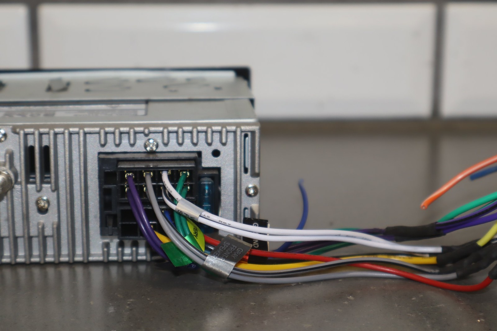 Boss 611UAB Radio Single DIN