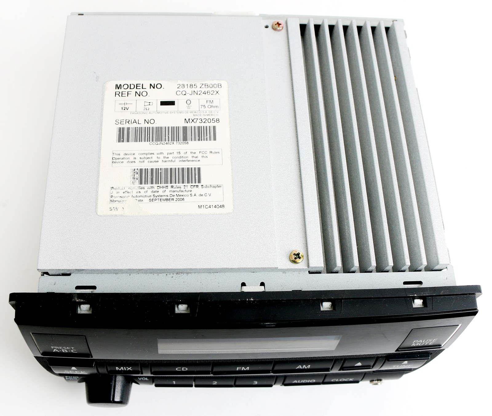 Nissan Altima 2005-06 Radio AM FM CD w Aux Input 28185ZB00B – Standard Vol Ctrl