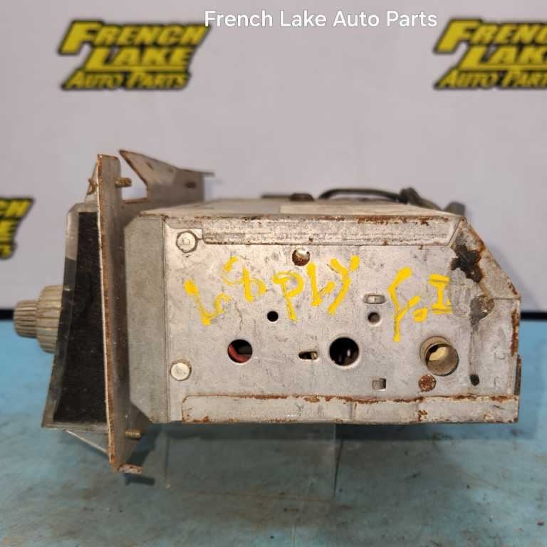 UNTESTED Radio “MODEL 250” 2564755 Fits 1968 PLYMOUTH FURY 1240783
