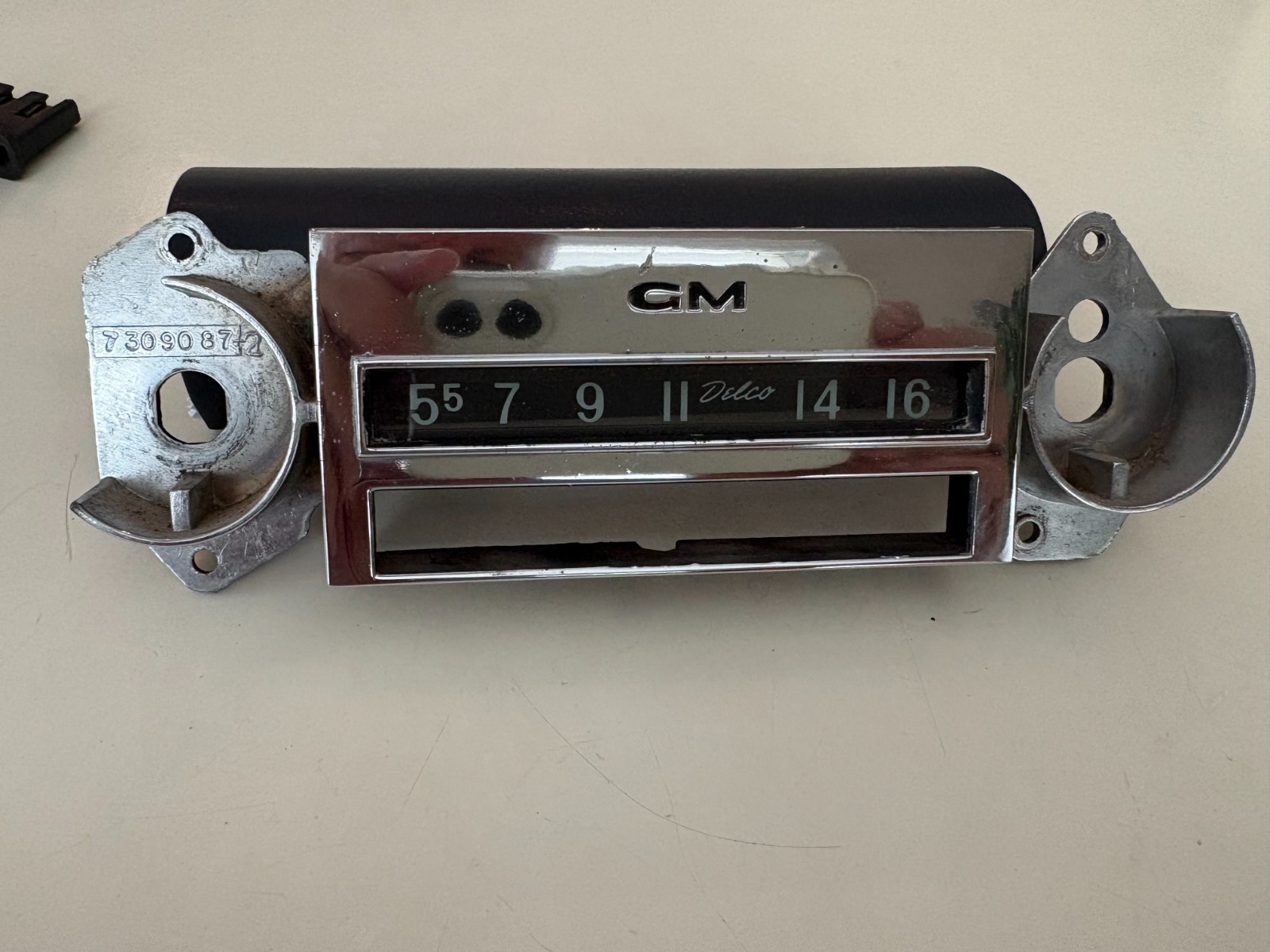 Radio FACE PLATE BEZEL 1967-1972 Chevy Truck GMC C10 K5 67 72 Blazer