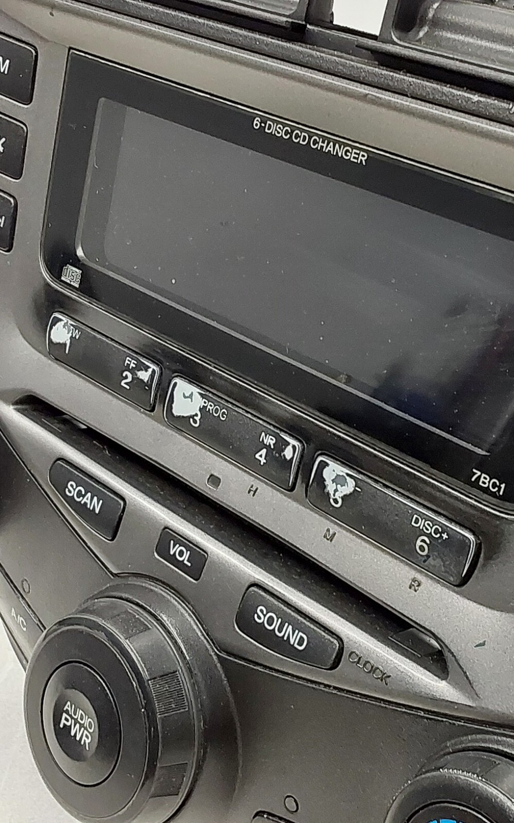 2007 HONDA ACCORD Radio Receiver AM FM 6 CD OEM 39175-SDA-A120-M2