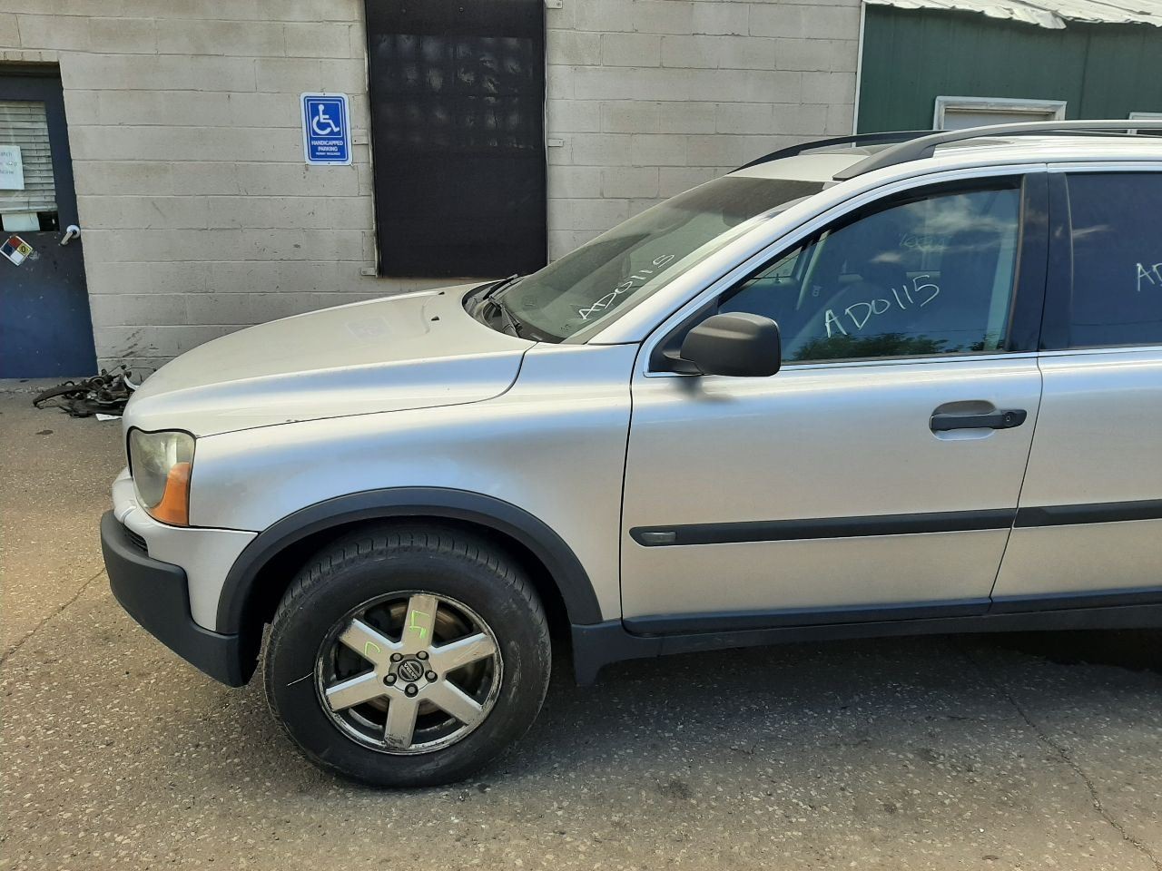 Audio Equipment Radio Tuner AM-FM Fits 05-06 VOLVO XC90 1052263