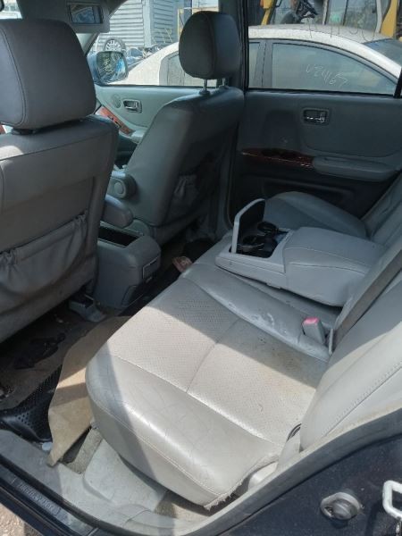 Audio Equipment Radio Amplifier Without 6 Disc CD Fits 04-05 HIGHLANDER 290052