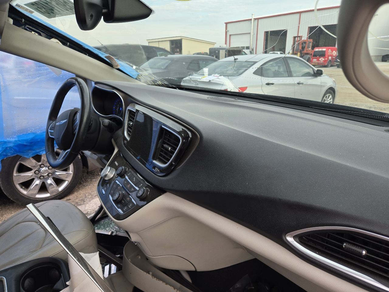 2018-2020 Chrysler Pacifica Front Dash Mounted Display 8.40 Touchscreen Opt JBD