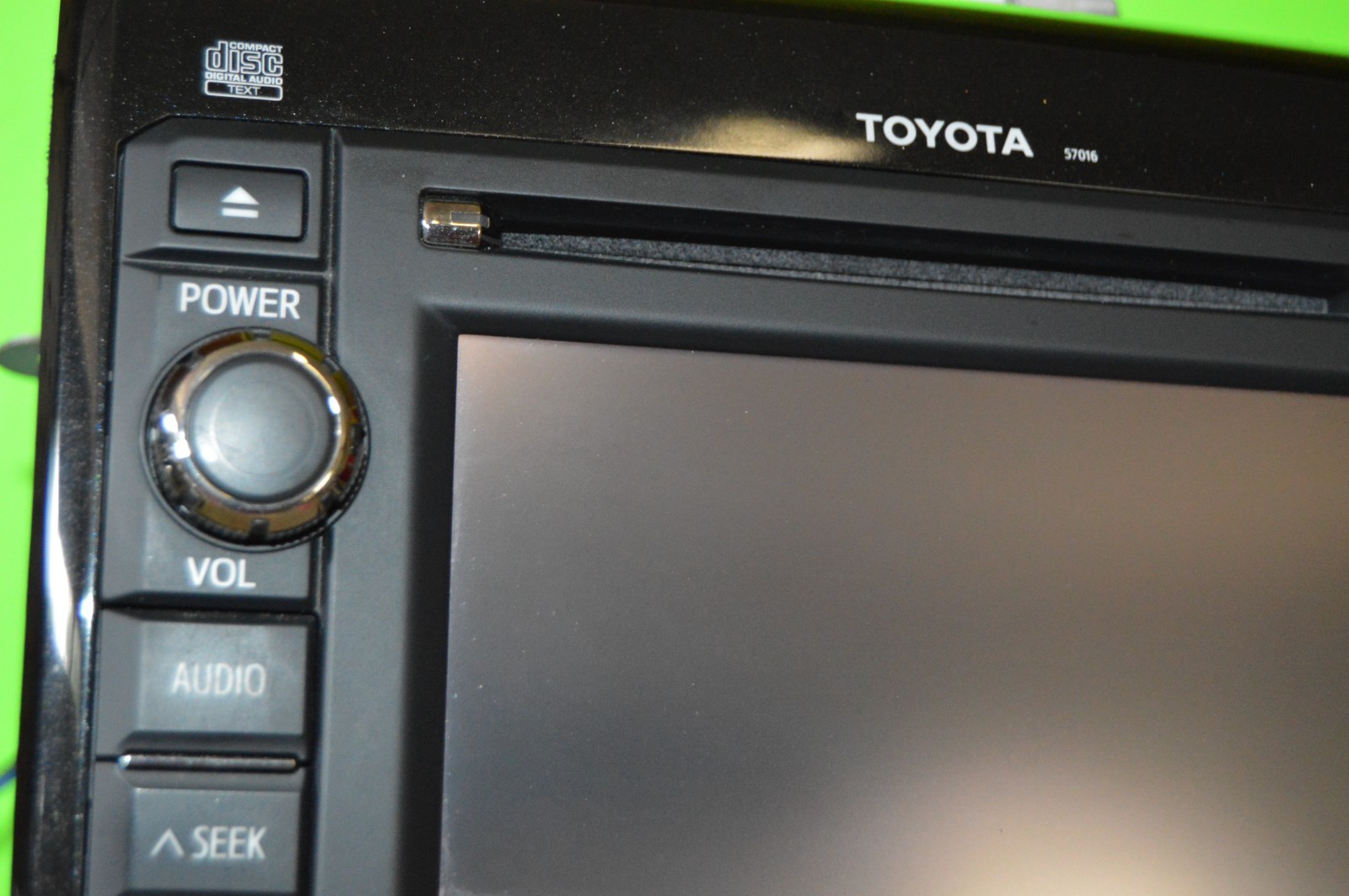 12 13 Toyota Tacoma JBL 57016 touchscreen Bluetooth CD player radio 86140-04060