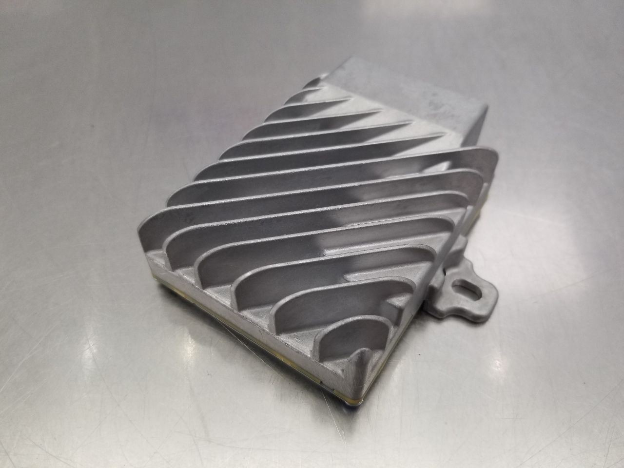 18 BMW M760I RADIO ACTIVE SOUND AMP 2622670