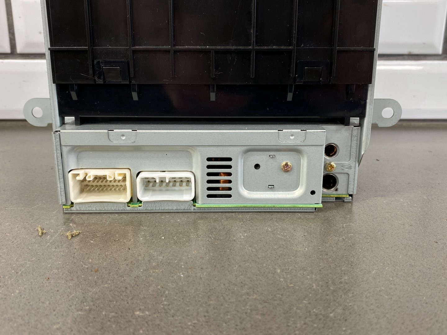 2001-2002 Lexus LX470 Navigation Multi Display Cassette Radio 8611160011 OEM