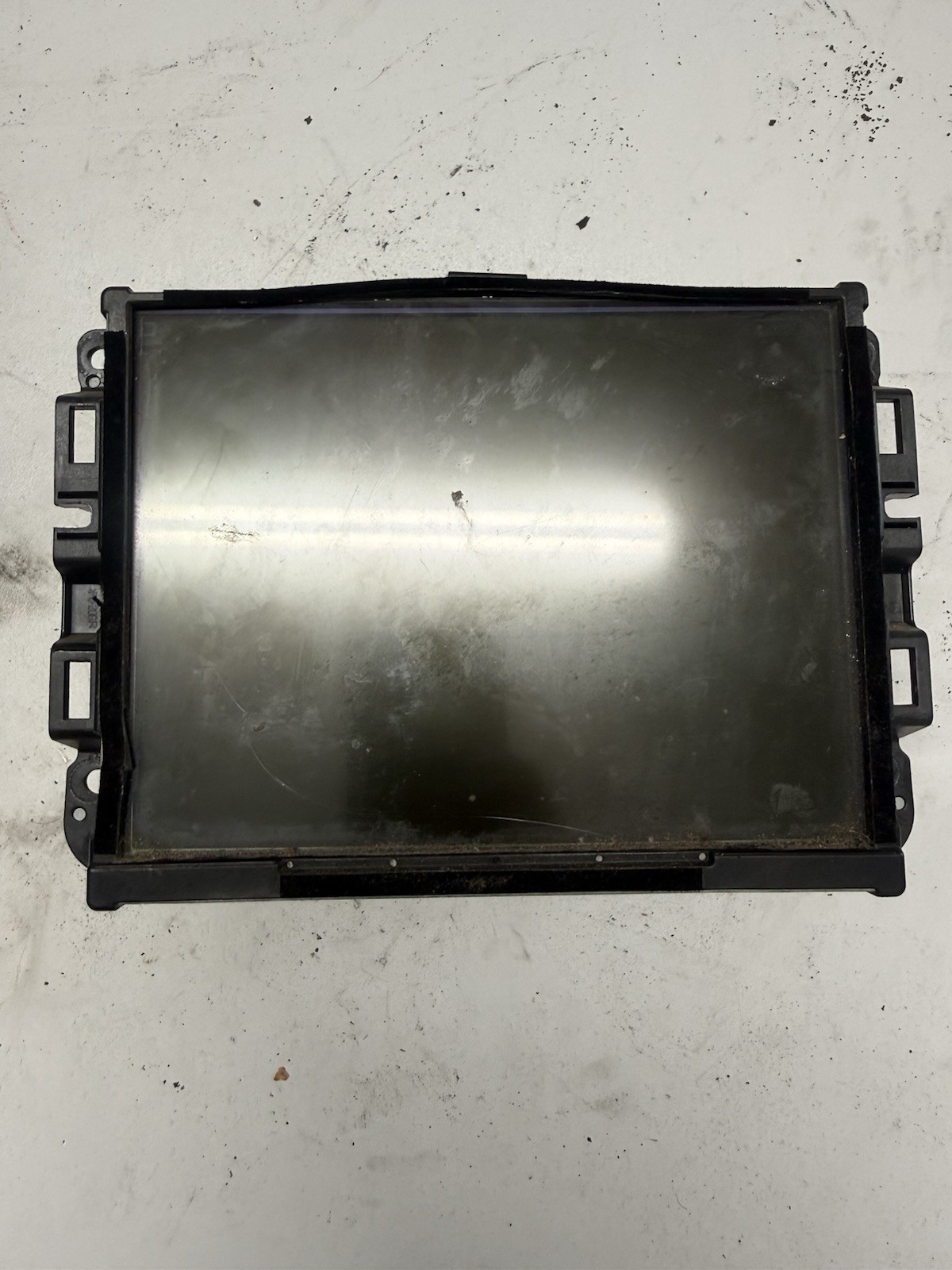 UConnect Radio 8.4″ VP4 3C Nav Display and Receiver 2016 Ram 2500 68258671AH