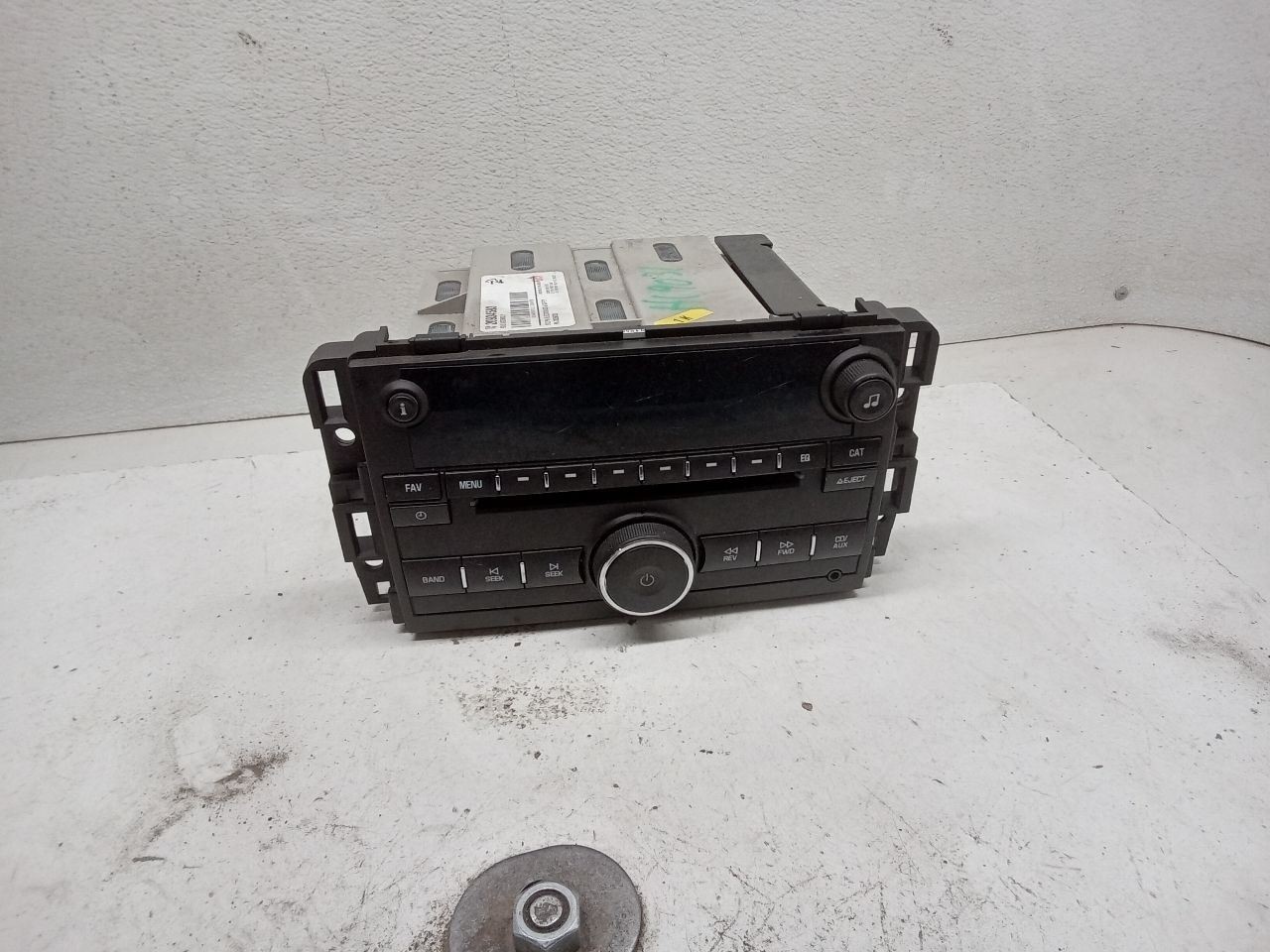 Audio Equipment Radio AM-FM-CD-MP3-USB Fits 11-21 EXPRESS 2500 VAN 4020508