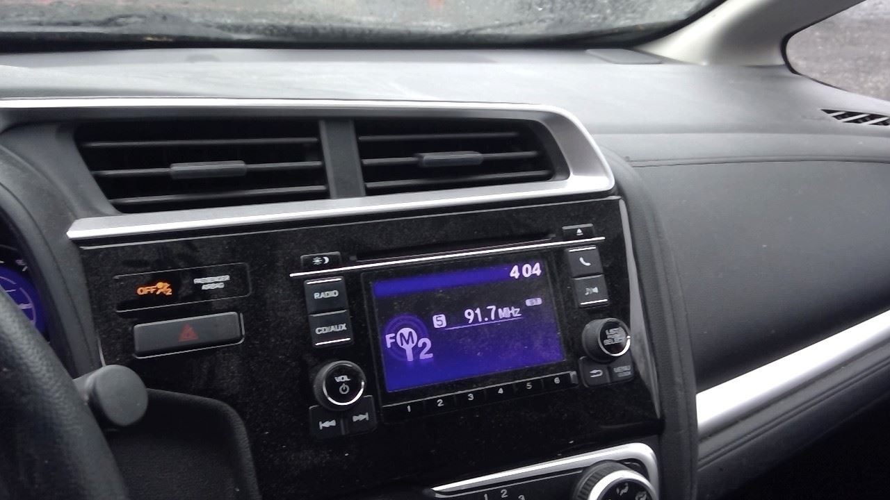 Audio Equipment Radio Receiver 5.00″ Screen Fits 15-16 FIT 12879272