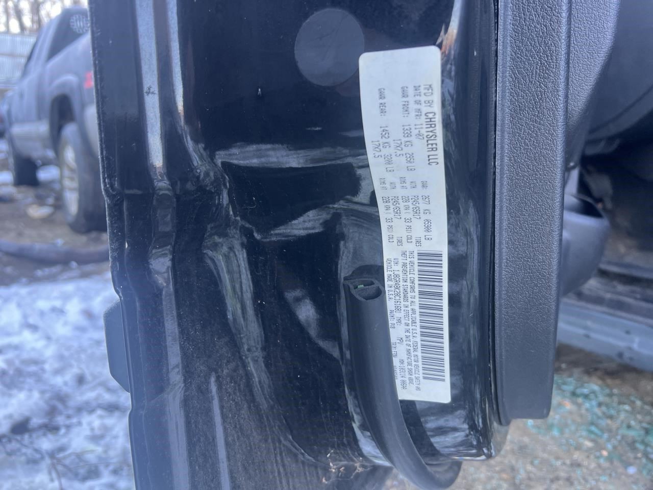 2008-2010 Dodge Dakota Radio AM FM CD-MP3 Face Plate ID RES OEM 1466655