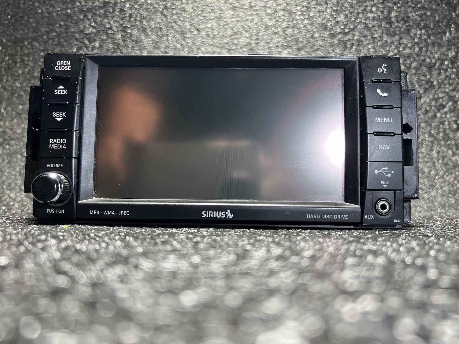 2013-2014 Dodge Challenger RHR GPS navigation radio stereo AUX HDD MP3 P05091656