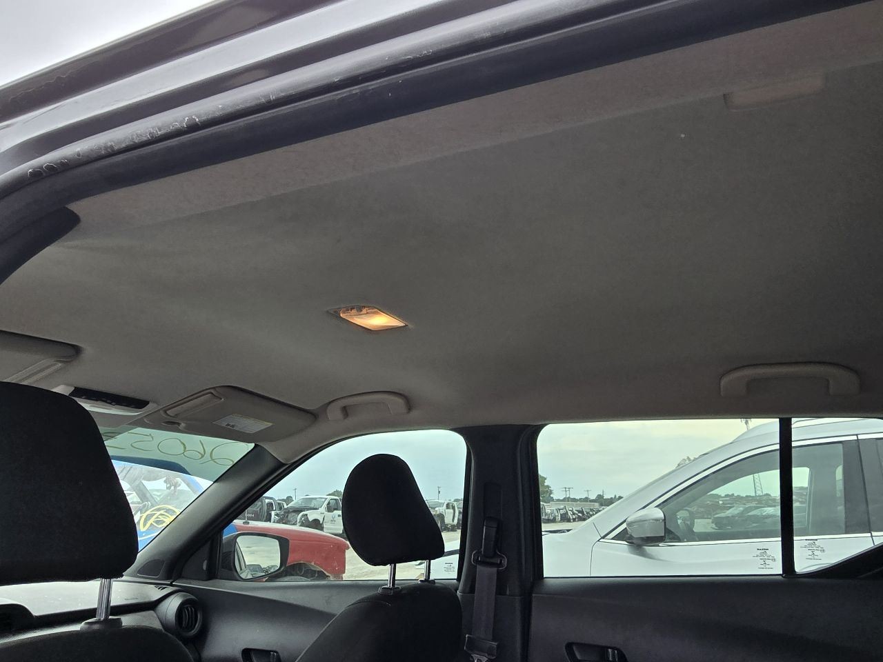 2018-2020 Nissan Kicks S Radio Display and Receiver