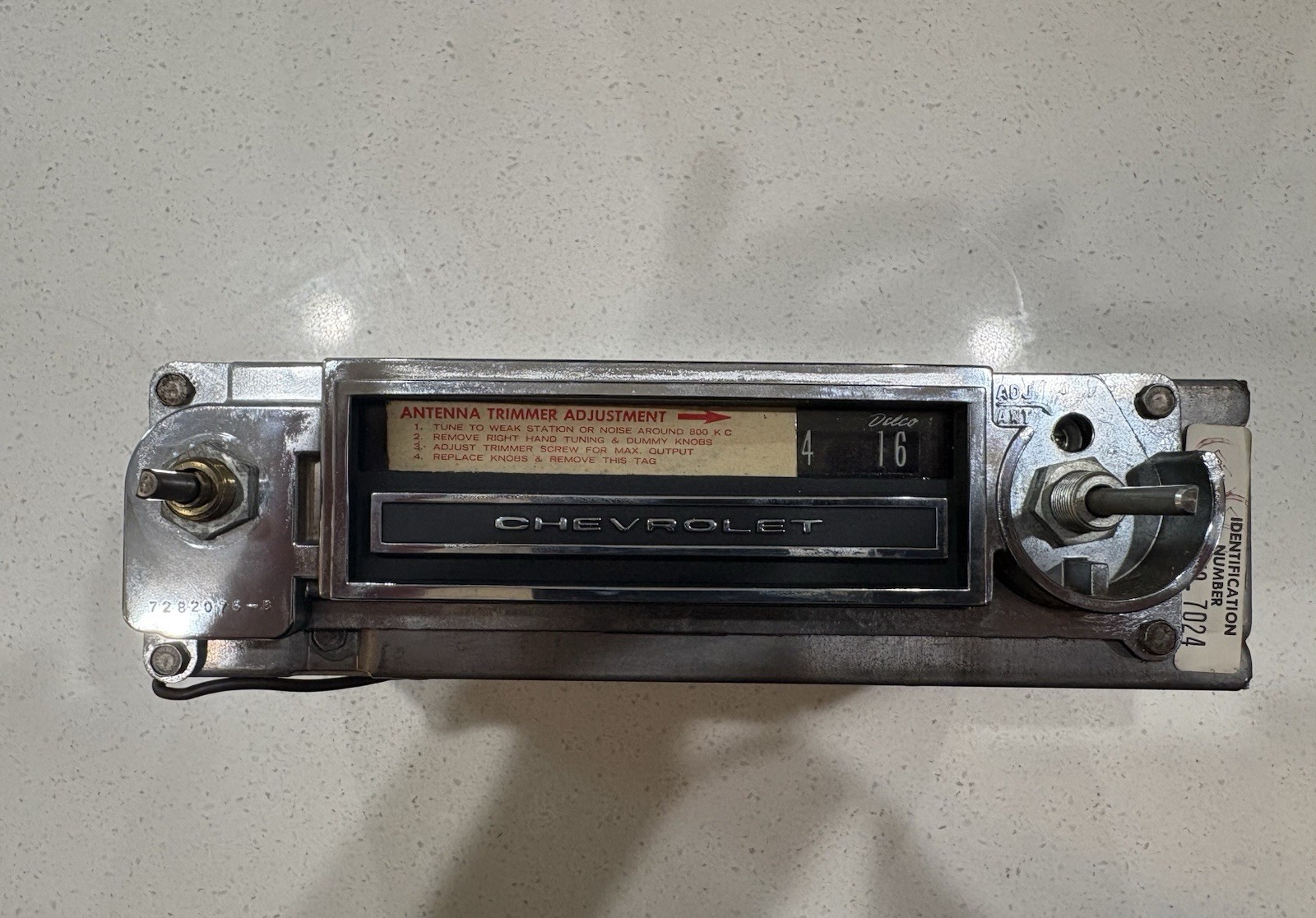 NOS 1964 Chevrolet Impala AM Stereo With dash Speaker GM OEM Original!