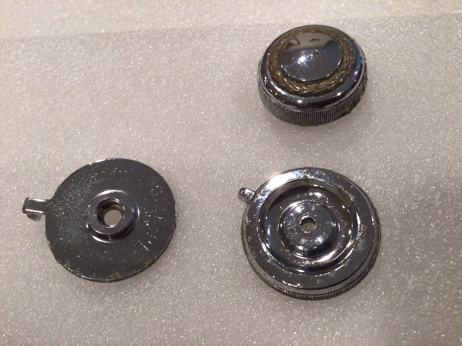 79 80 81 82 Cadillac Delco ETR DIGITAL DISPLAY AM/FM 8-Track CB Radio KNOBS OEM