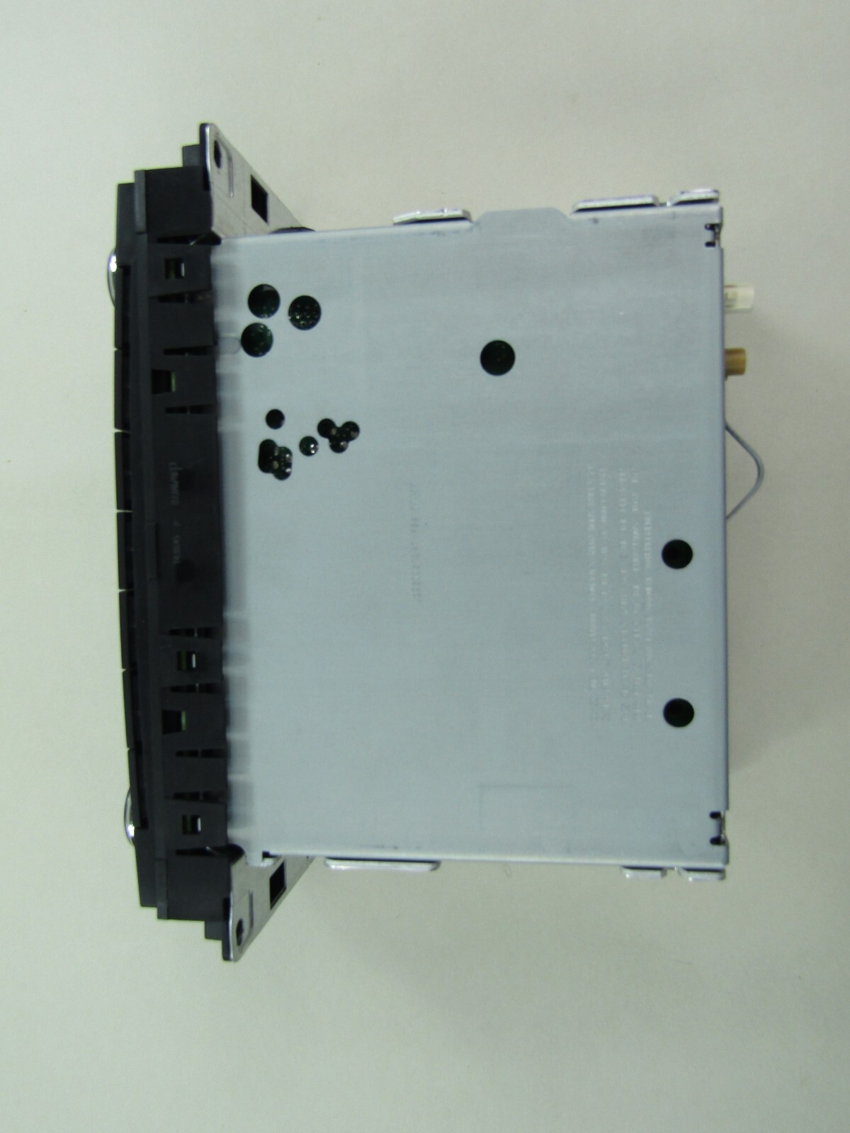Chrysler Car Stereo CD Radio Part No P05091115AC Single Disc MP3 CBA KL9IG3