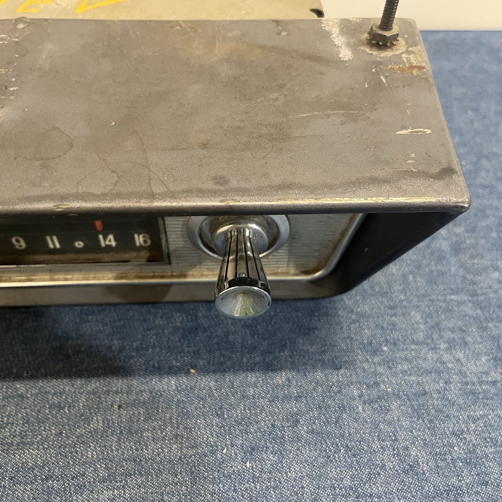 Untested Original Chevy Corvair Chevrolet AM Radio GM Delco w Knobs