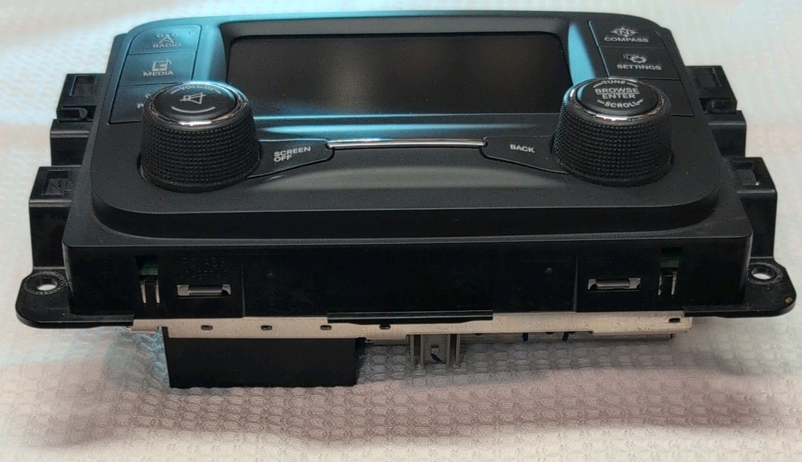 OEM 2013-2018 Dodge Ram Uconnect 5″ Touchscreen Radio P68271365AC – Unit Only
