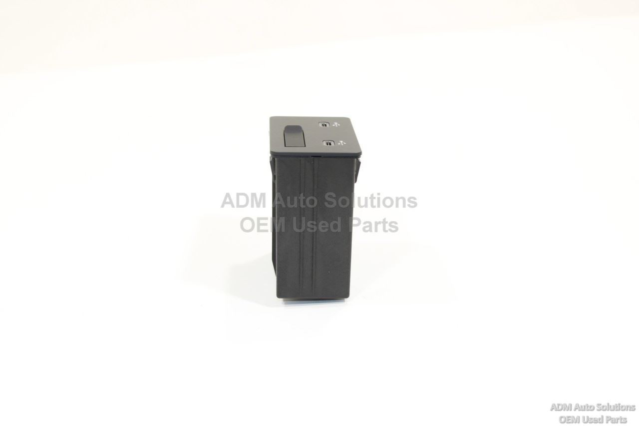 2024-2026 MAZDA CX-90 CENTER CONSOLE DUAL USB TYPE-C PORT HUB SD CARD READER OEM