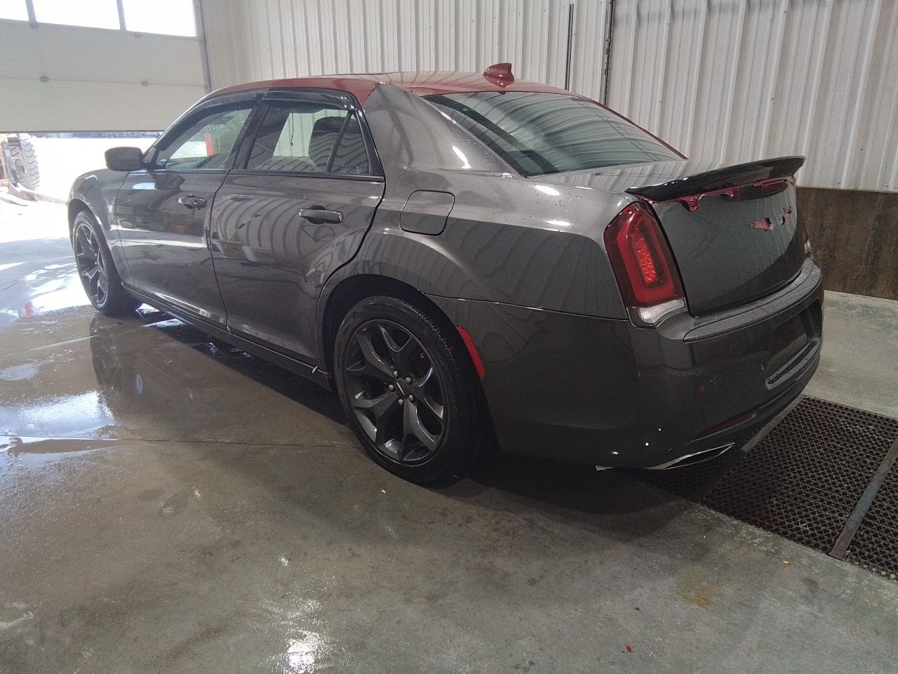 2021-2022 Chrysler 300 Radio 8.4″ Touchscreen Display and Receiver