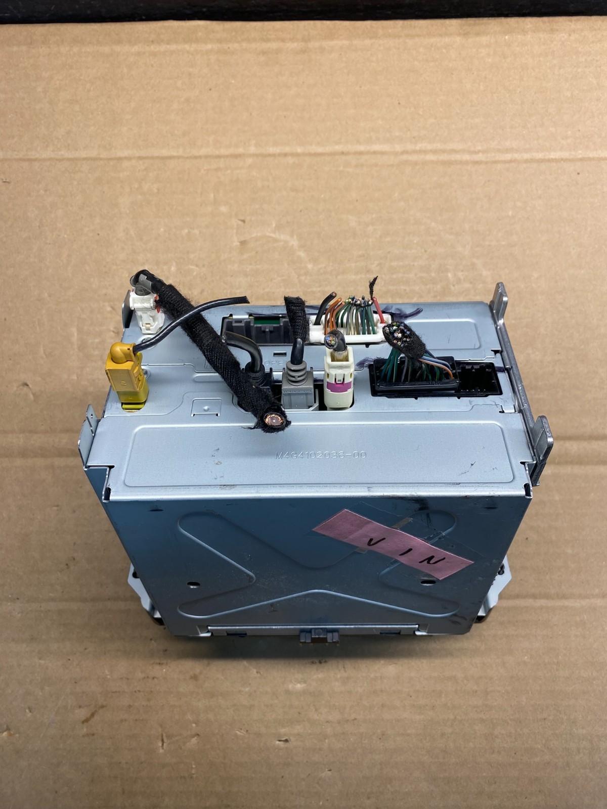 2011 to 2014 Chrysler 300 Am Fm Cd Player Radio Receiver OEM AE8143 DG