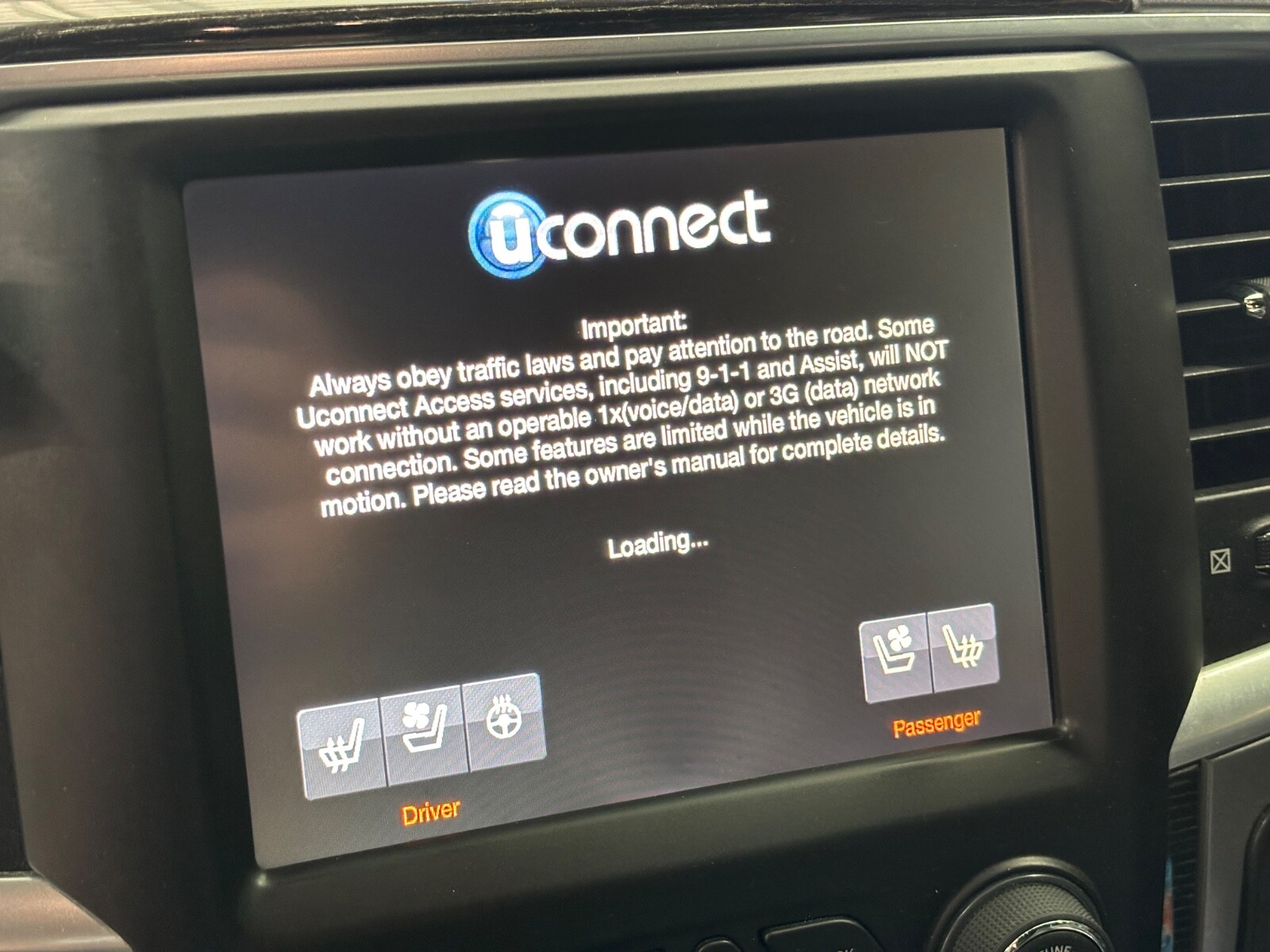 ✅13-2017 RAM 1500 OEM RADIO with NAVIGATION UCONNECT MULTI MEDIA Screen GPS 4TH