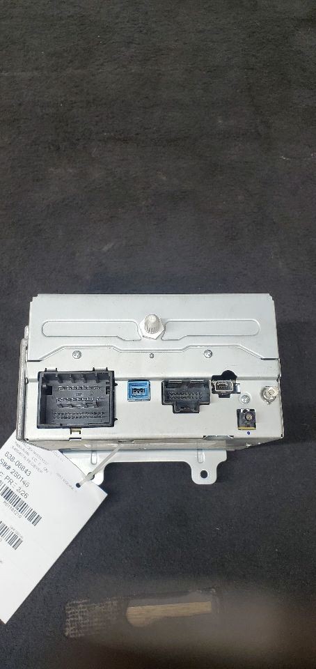Audio Equipment Radio Receiver AM-FM-MP3-USB Opt Ufu Fits 16-17 EQUINOX 1181210