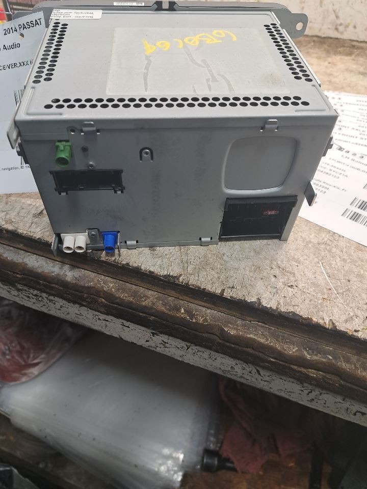 2014 Passat Stereo Radio Genuine Oem Part,Radio/Receiver Sku#4382178